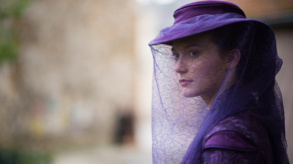 엠마역에 미아 와시코브스카 (Mia Wasikowska) ⓒ Los Angeles Times