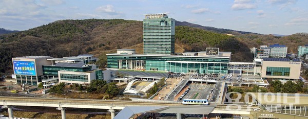 용인특례시 청사 전경.