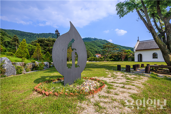김대건 신부 세례터 조형물 / 사진제공 은이성지 