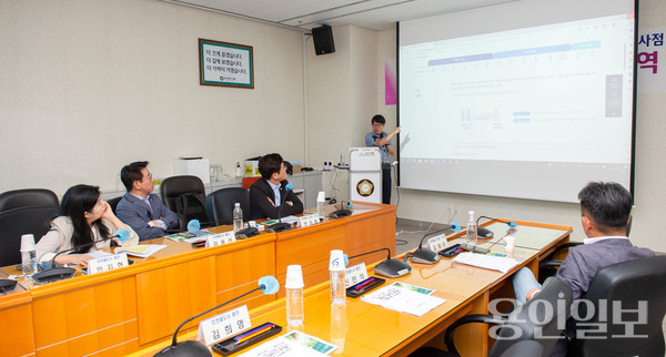 의원연구단체 '초연결도시 용인'은 9월 7일 연구 용역 중간보고회를 열었다. /사진=용인시의회