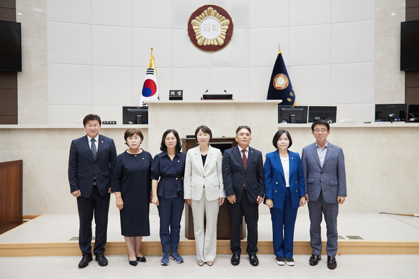 용인특례시의회, 제284회 임시회 열어 의장 유진선, 부의장 이창식 선출했다. /사진=용인시의회