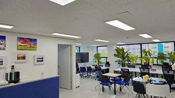 양향자 전 개혁신당 의원이 자신의 페이스북 계정에 올린 '양향자 반도체 아카데미' 내부 모습. 사진=양향자 전 의원 페이스북 캡쳐 