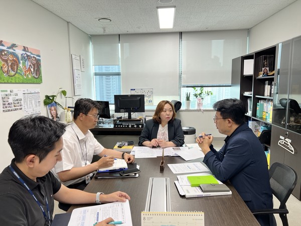 경기도의회 전자영 의원은 12일 '일제 강제동원 피해자 등 실태조사' 연구용역 중간점검을 했다. /사진=전자영의원실