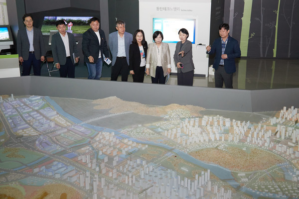 10월 8일 LH동탄사업본부를 방문한 용인시의회 의장단. /사진=용인시의회