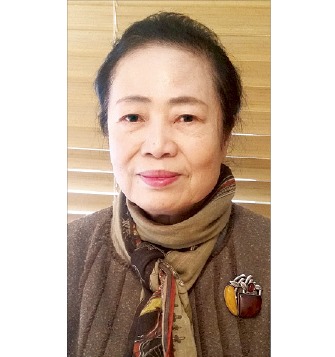 청작화랑 손성례 관장