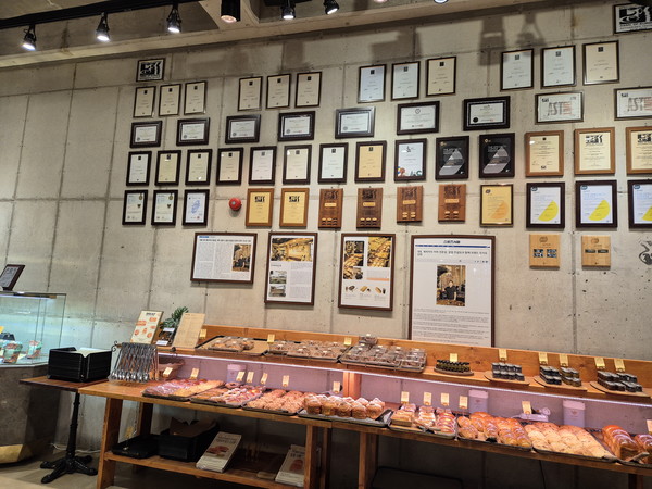 카페 커피라빈트 용인본점 내부