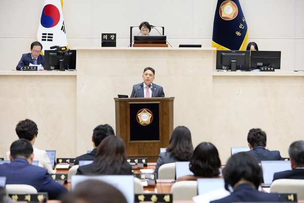 이창식 의원이 대표바릐한 '용인시 철도망 구축 위한 국가 및 경기도 철도계획 반영 촉구 결의안'이 채택됐다. /사진=용인시의회