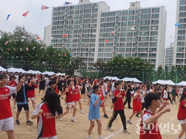 5월 23일 스포츠대축제에 참여하고 있는 나곡초 학생들. /사진=나곡초