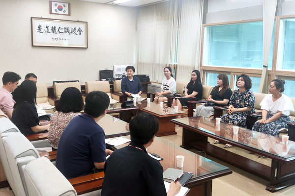 지난 4일 시의회에서 '처인고등학교 증축 및 학교안전지킴이 배치를 위한 간담회'가 열렸다. /사진=남홍숙의원실