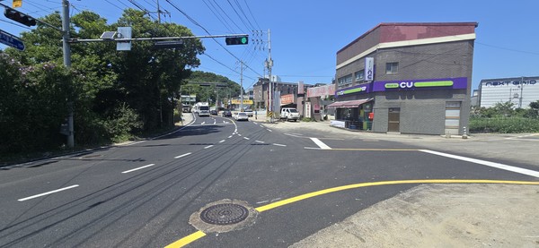 용인특례시 처인구 남사읍 북리삼거리 좌회전 차로를 1차로에서 2차로로 확장 완료 했다