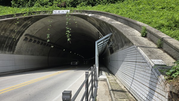용인특례시 처인구가 피난대피설비 설치를 마무리한 역북터널