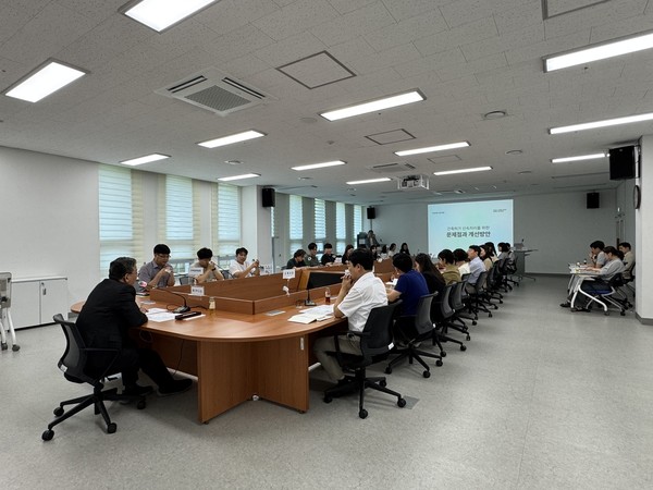 용인특례시 건축허가 신속처리 개선방안 마련 회의 사진